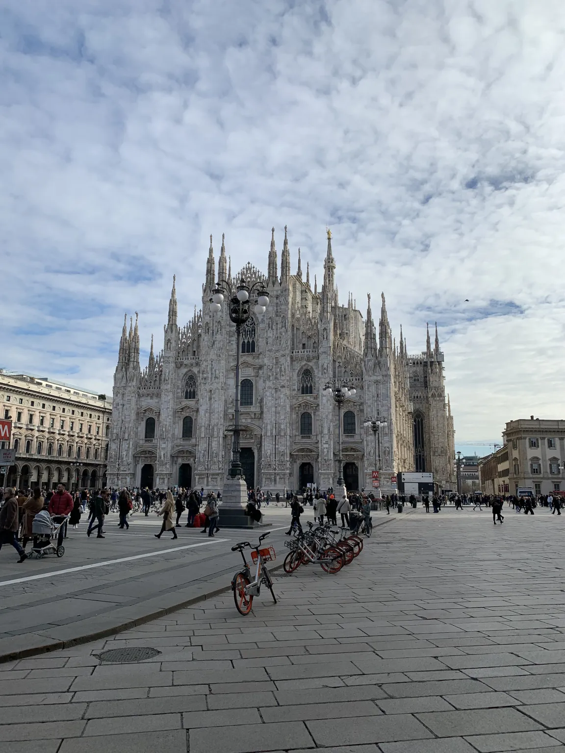 Der Mailänder Dom: Die gigantische Kathedrale aus weißem Marmor