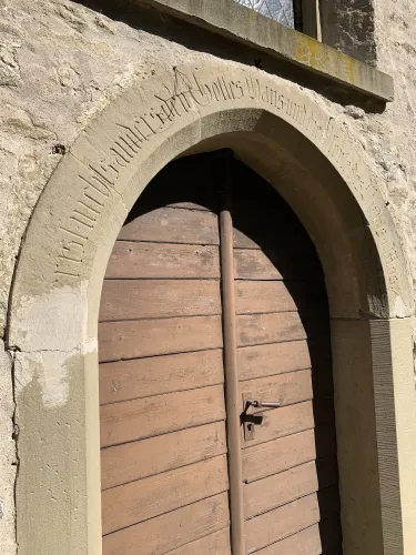 Die Bergkirche aus dem 9. Jahrhundert erbaut auf einem Druidenplatz