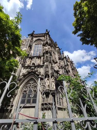 Der Teufel und der Aachner Kaiserdom