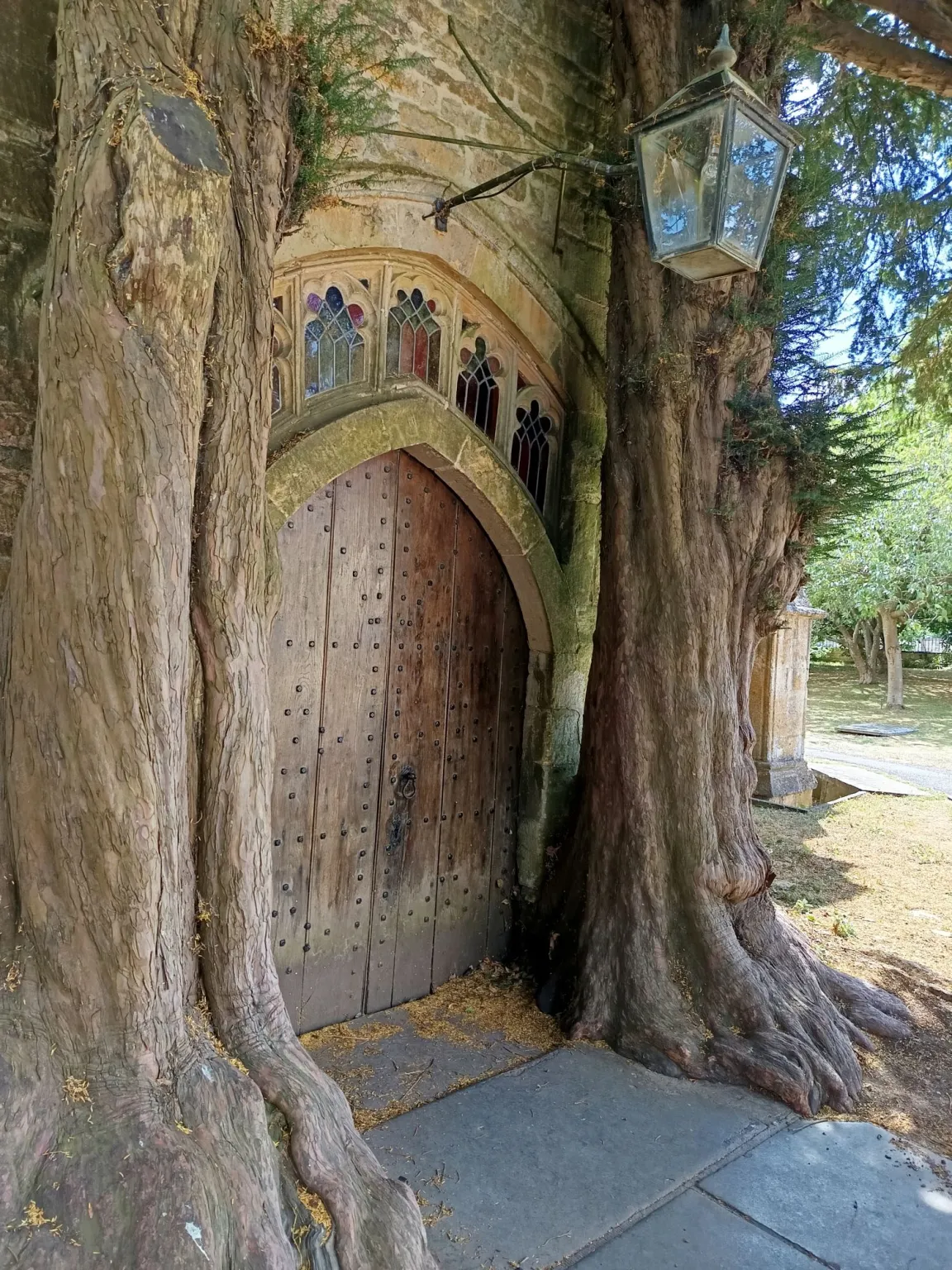 Das märchenhafte Tolkien-Tor in Stow-on-the-Wold