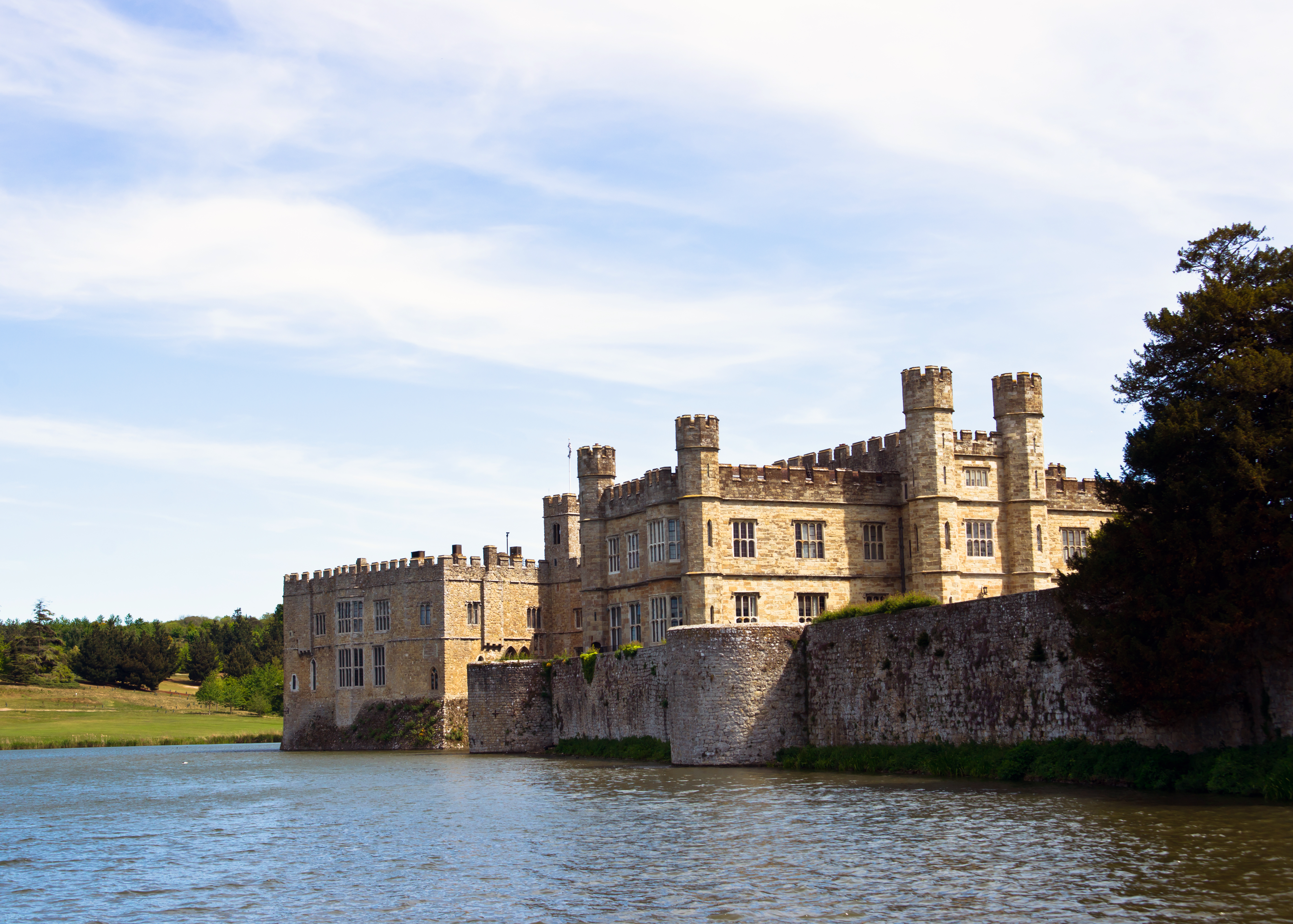 Das bezaubernde Erbe von Leeds Castle: Mythen, Legenden und Geschichte