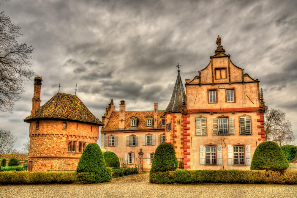 Château d’Osthoffen: Ein Schloss voller Geschichte und Legenden