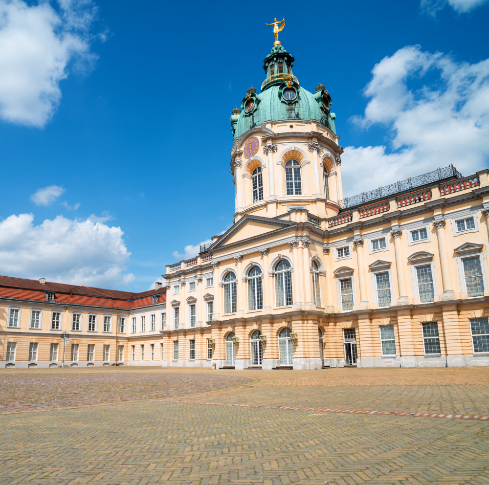 Schloss Charlottenburg: Eine Reise durch die Geschichte und Legenden der preußischen Sommerresidenz