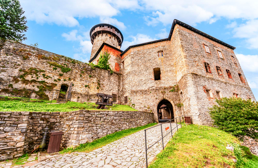 Schloss Sovinec (Eulenburg): Eine Festung voller Geschichte, Legenden und Wandel