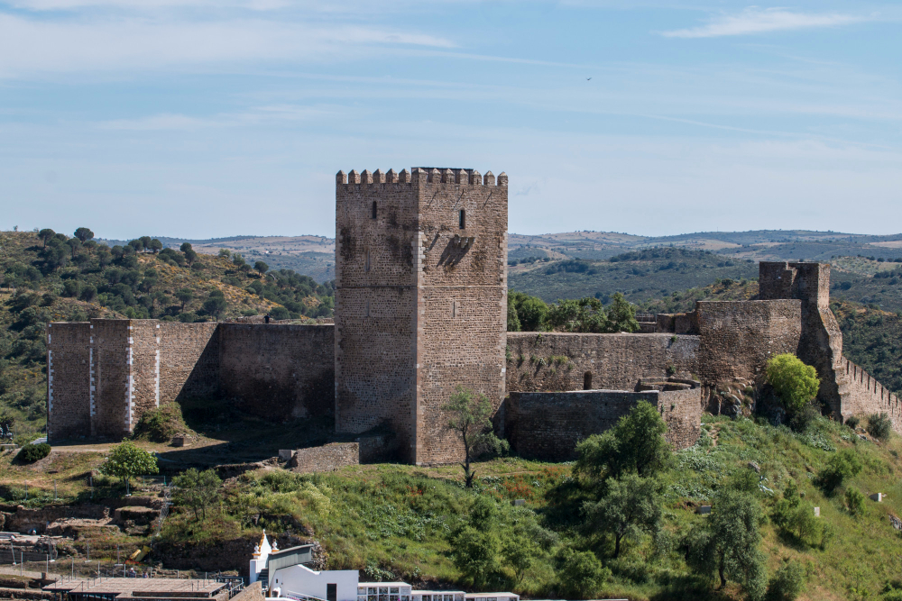 Die Burg von Mértola: Eine Zeitreise durch die Geschichte einer strategischen Festung im Alentejo