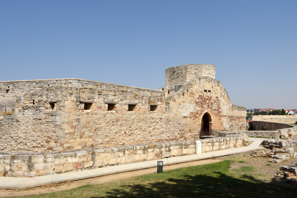 Die Burg von Zamora: Die Festung mit Blick auf den Duero – zwischen Reconquista, Belagerungen und Legenden