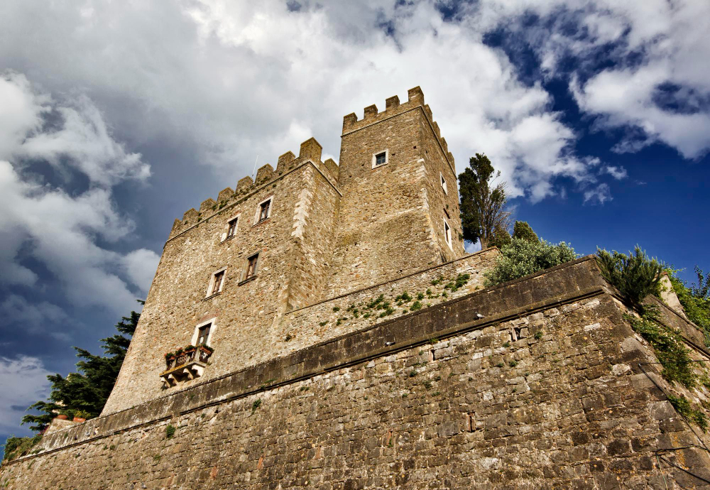 La Rocca Aldobrandesca in Manciano – Eine mittelalterliche Festung voller Geschichte und Legenden